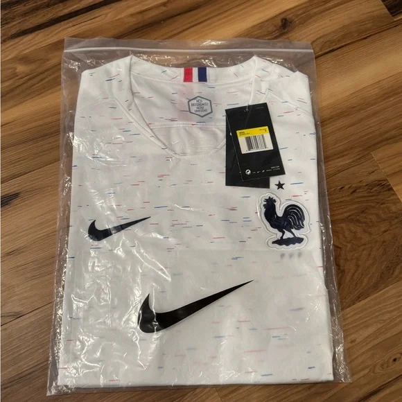NWT Nike France Away Jersey 2018 men’s small - Picture 2 of 6